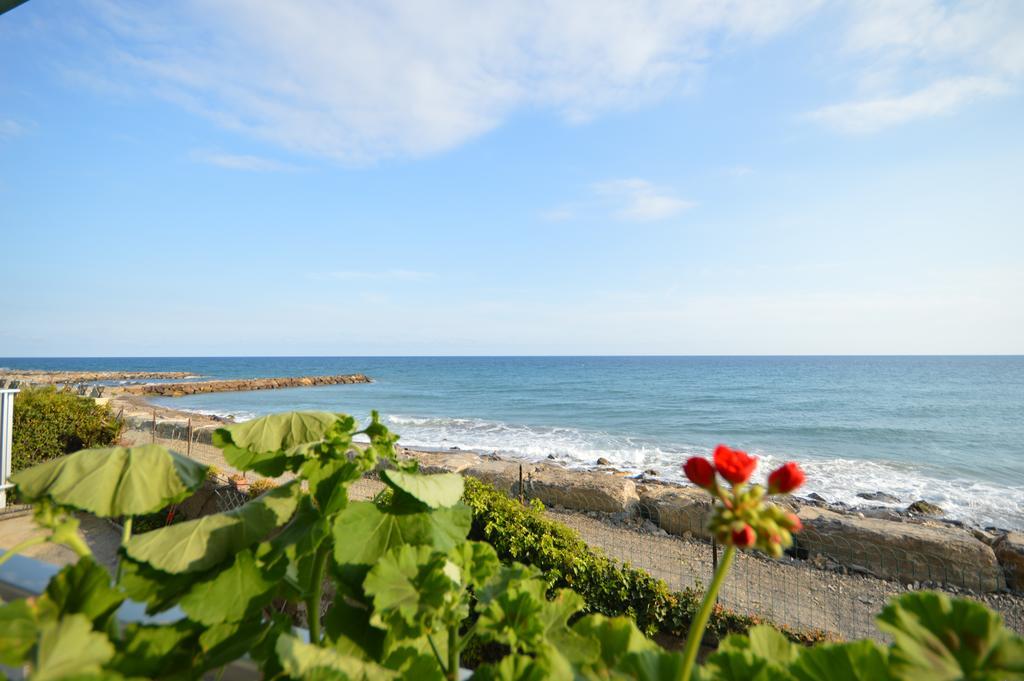 Riva Mare Apartment ريفا ليجوري المظهر الخارجي الصورة