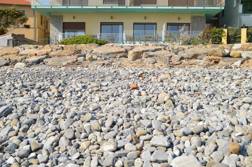 Riva Mare Apartment ريفا ليجوري المظهر الخارجي الصورة